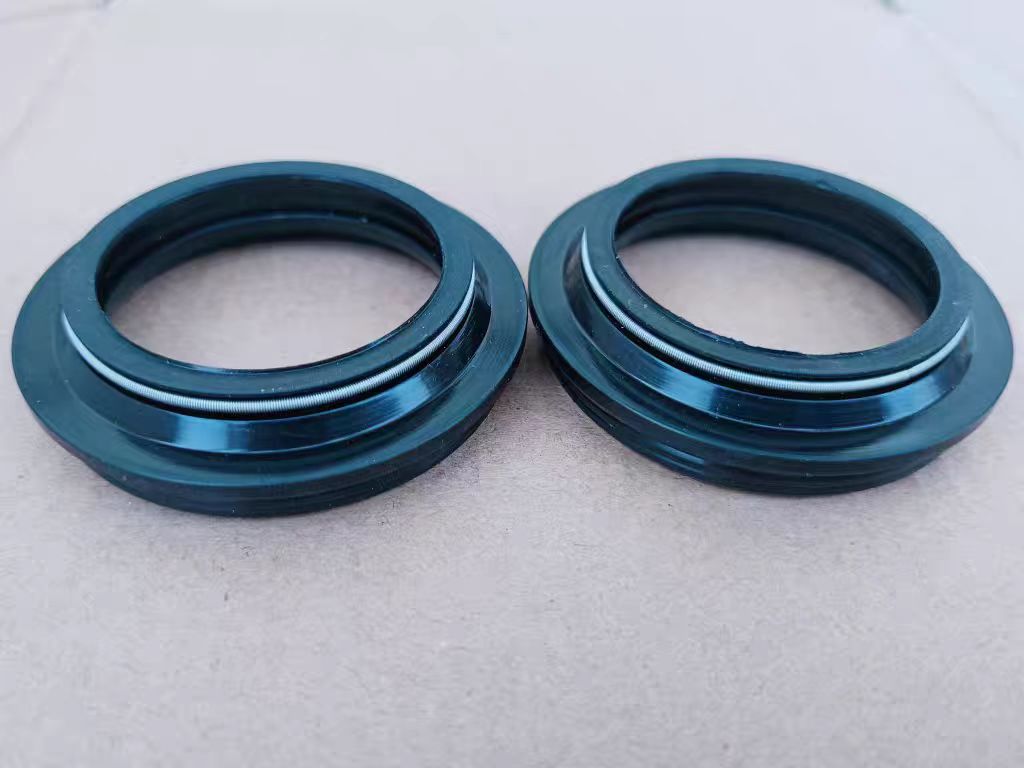 New Fit Keeway SuperLight 125  - Fork Oil Seal recension och pris