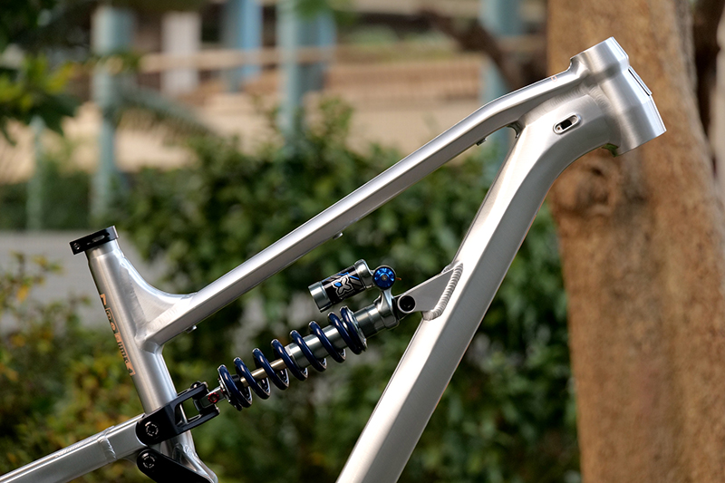 Soft Tail Bike Frame Aluminum  - Mountain Biking In The Uk recension och pris